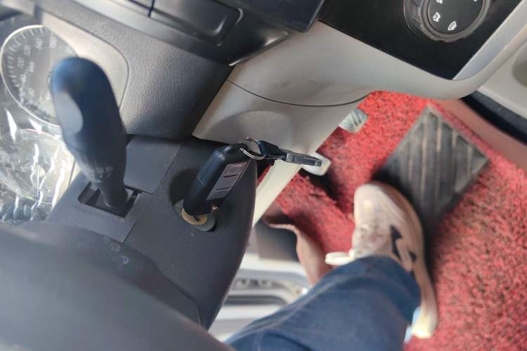 Used  M50S 2015 1.4L Restyled Business Class (Leaf Spring) K14B