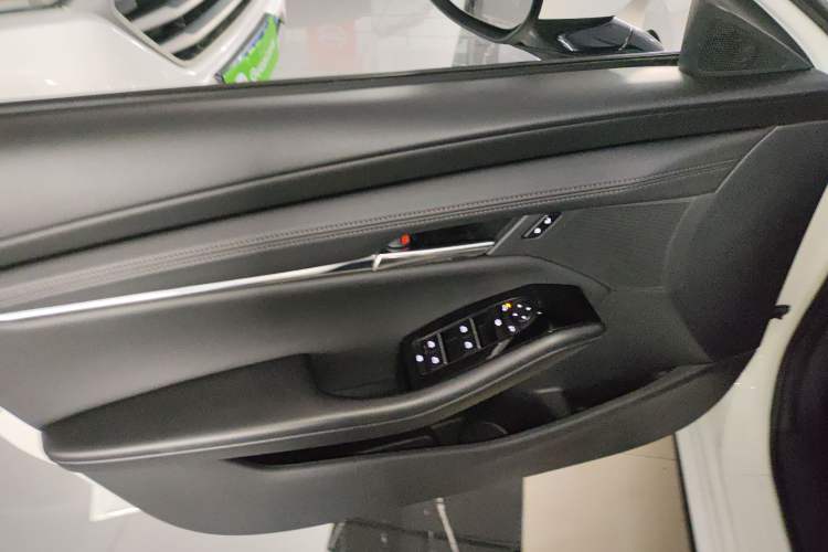 Used Mazda Mazda 3 Axela 2022 2.0L Automatic ZhiXuan Edition
