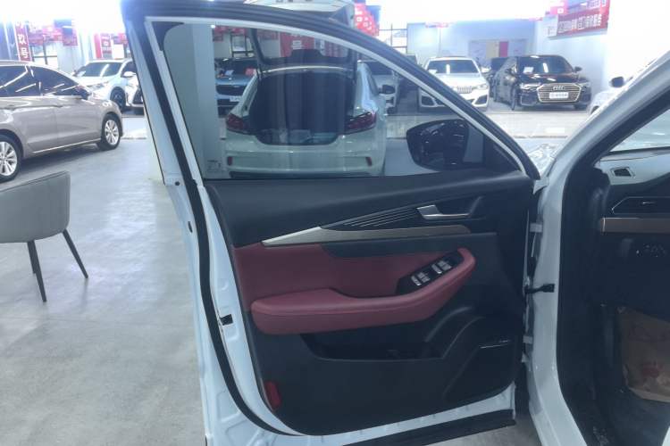 Used Jetour X70 2024 1.5T DCT Glory PRO 5-Seater
