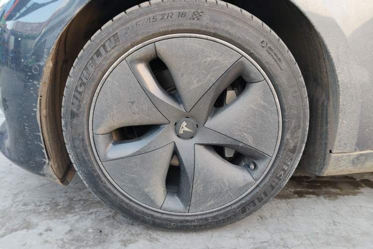 Used Tesla Model 3 2020 Long-Range Rear-Wheel-Drive Version