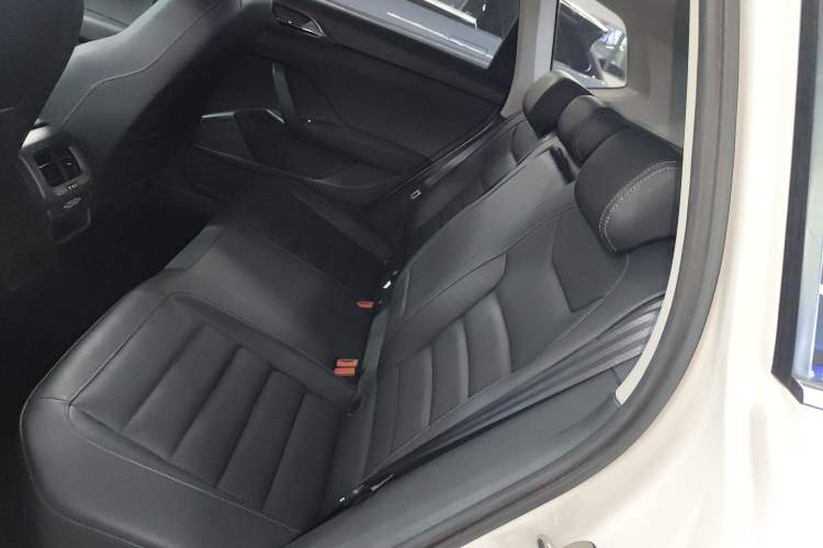 Used Volkswagen Tharu 2020 280TSI Two-Wheel Drive Luxury Plus Version China VI Standard
