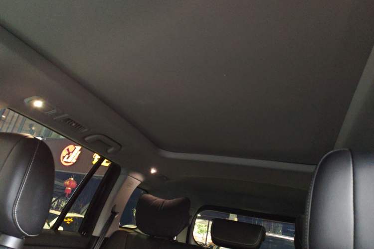 Used GAC Trumpchi GS8 2021 390T Two-Wheel-Drive Dark Knight Edition
