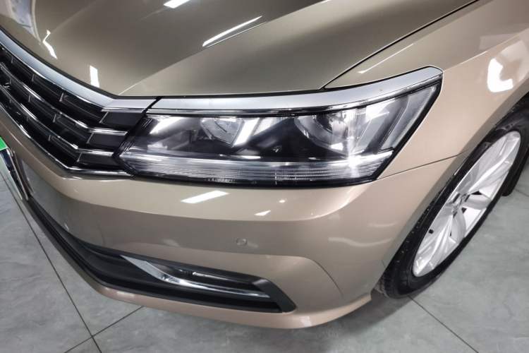 Used Volkswagen Passat 2017 330TSI DSG Luxury Edition
