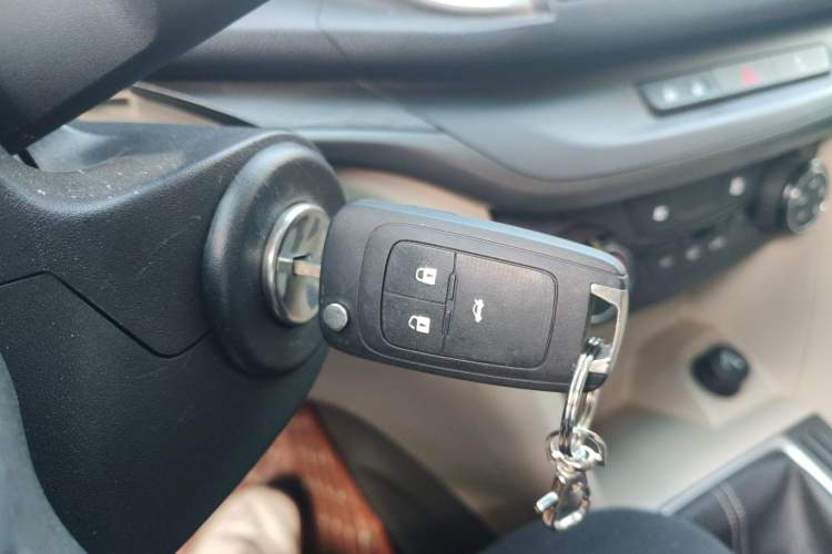 Used Buick GT 2018 15T Manual Elite Version China V Standard
