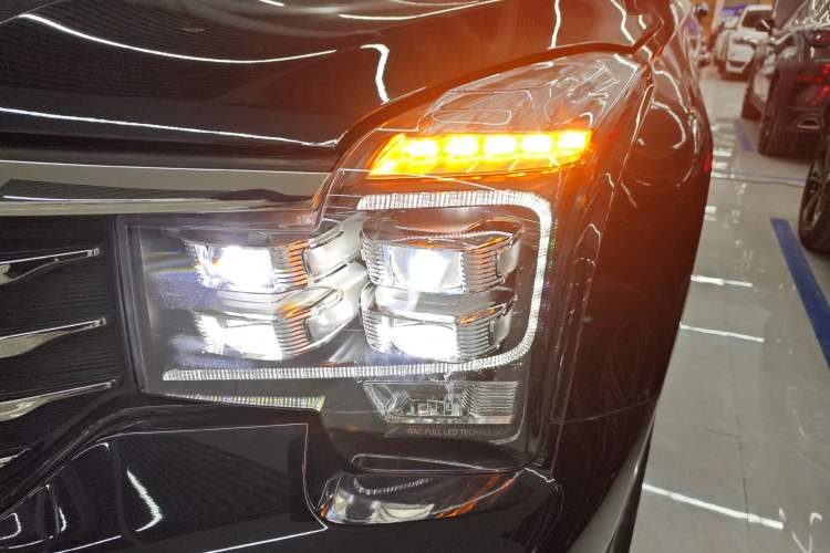 Used GAC Trumpchi GS8 2020 390T Two-Wheel Drive Luxury Smart Connectivity Commemorative Edition (7 Seats)