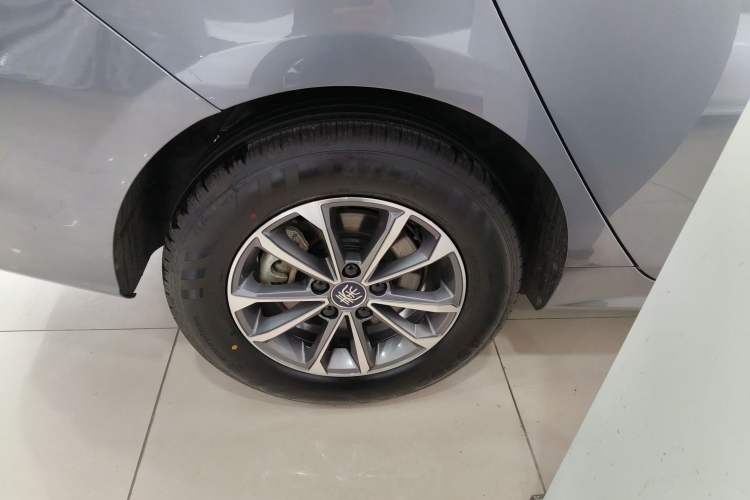 Used BYD Qin PLUS 2024 HONOR Edition DM-i 55KM Leading Model
