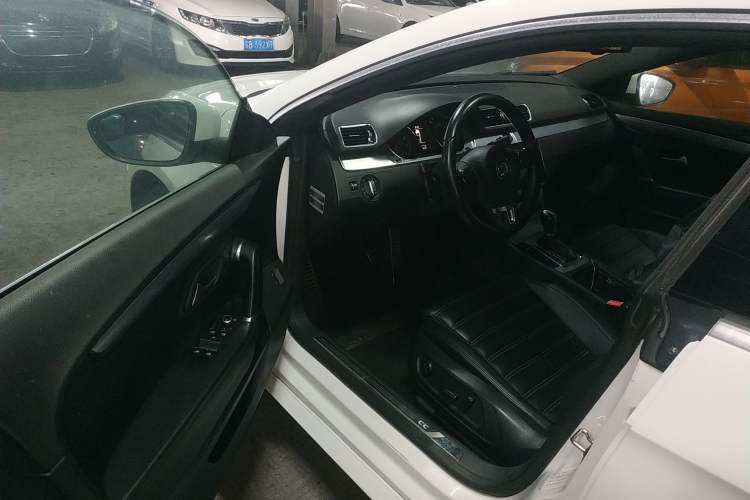 Used Volkswagen FAW-Volkswagen CC 2016 1.8TSI Prestige Model