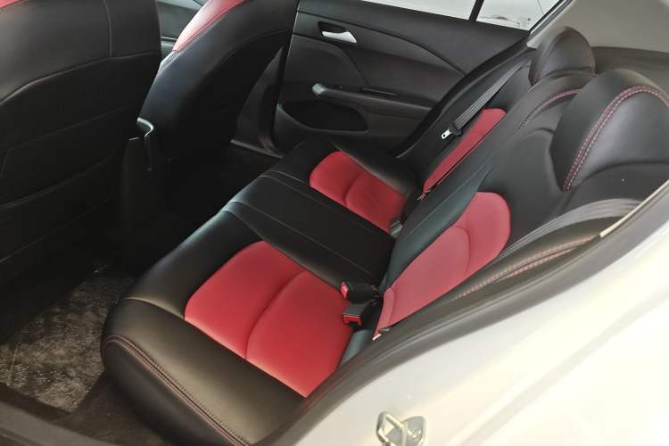 Used Chevrolet Cavalier 2019 320 Automatic Enjoyment with Sunroof