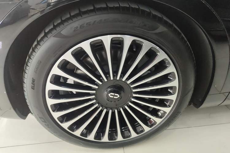 Used Hima AITO M9 2024 Range-Extended Ultra Version 42 kWh 6-Seater Model
