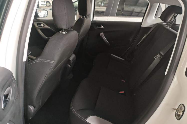 Used Peugeot 2008 2015 1.6L Automatic Playcool Edition