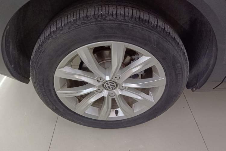 Used Volkswagen T-ROC 2018 230TSI DSG Two-Wheel Drive Advanced Version China V Standard