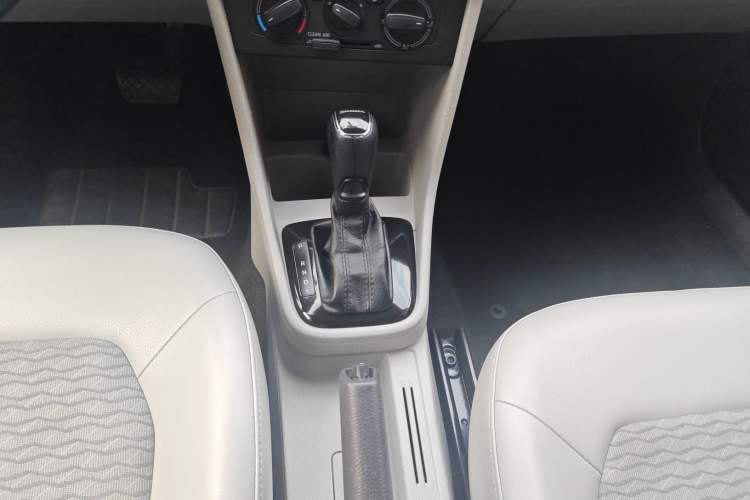 Used Skoda Rapid 2016 1.6L Automatic Chuanxing Edition
