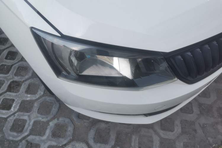 Used Skoda Fabia 2015 1.6L Automatic Sport Edition
