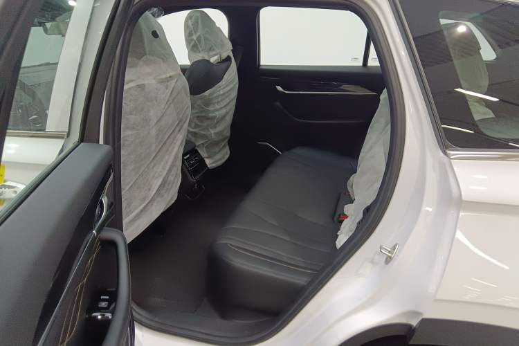 Used Geely Auto Monjaro L 2024 2.0TD DCT EVO Two-Wheel Drive Comfort Version