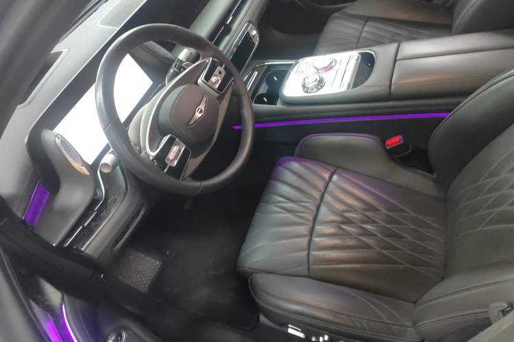 Used Genesis G90 2023 Flagship Edition
