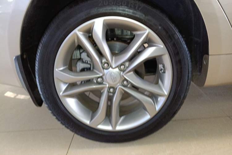 Used Geely Auto Emgrand GL 2017 1.3T DCT Luxury Model