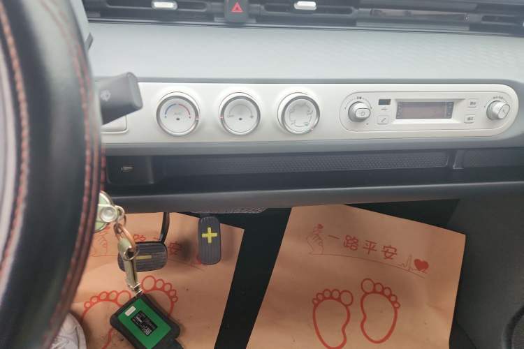 Used Wuling Hongguang MINIEV 2022 GAMEBOY 200km Gaming Edition with Lithium Iron Phosphate
