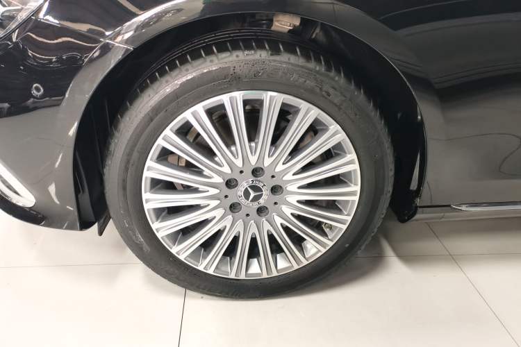 Used Mercedes-Benz E-Class 2021 Restyled E 300 L Luxury Edition
