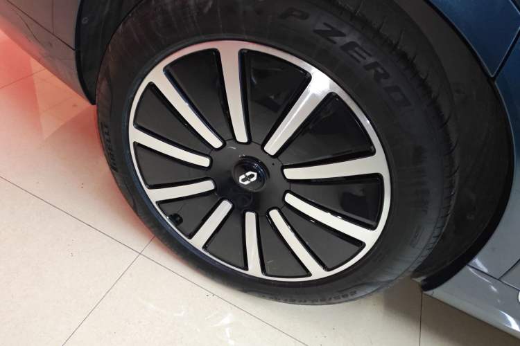 Used Hima AITO M9 2024 All-Electric Ultra Version 100 kWh 6-Seater Model
