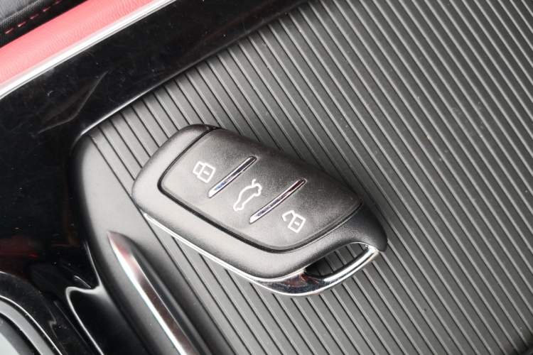 Used MG HS 2019 30T Automatic 2WD Trophy Supreme Edition China VI Standard
