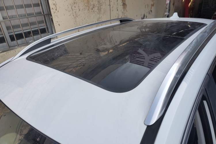 Used Roewe RX5 2019 20T Two-Wheel Drive Automatic Ali Smart Connectivity Platinum Edition
