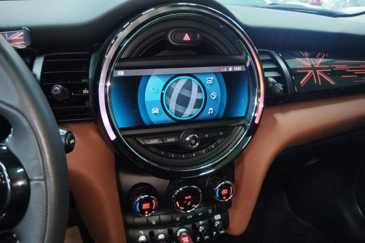 Used  MINI 2020 1.5T COOPER Artist
