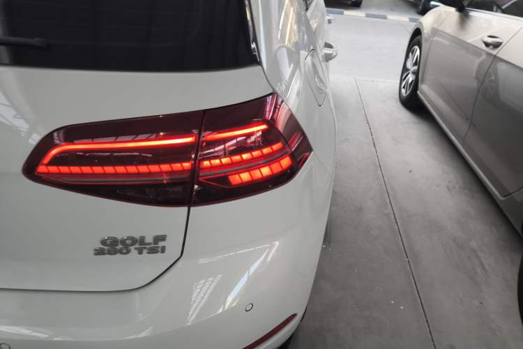 Used Volkswagen Golf 2018 280TSI Automatic R-Line Model