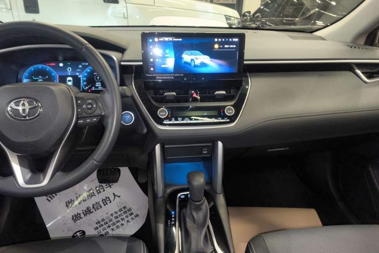 Used Toyota FRONTLANDER 2023 2.0L Smart Electric Hybrid Dual-Engine Deluxe Version
