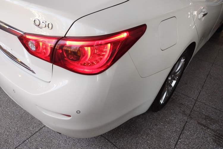 Used Infiniti Q50L 2016 2.0T Enjoyment Edition
