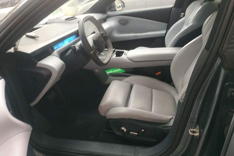 Used Lynk & Co Z10 2025 95 kWh 702 km All-Wheel Drive Intelligent Driving Ultra