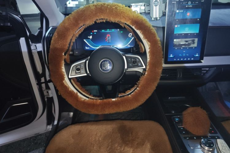 Used BYD Tang New Energy 2018 DM 2.0T All-Wheel Drive Smart Connectivity Luxury Model 7 Seats China V Emission Standard