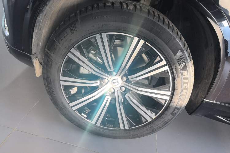 Used Volvo XC90 2024 B5 SmartDrive Luxury Edition 5 Seats