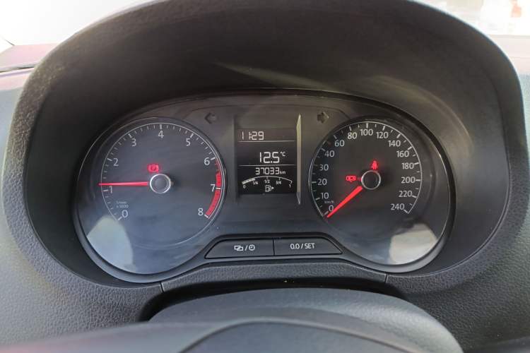 Used Volkswagen Polo 2016 1.4L Manual Fashion Model