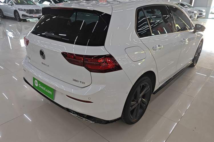 Used Volkswagen Golf 2023 Facelift 280TSI DSG R-Line Lite
