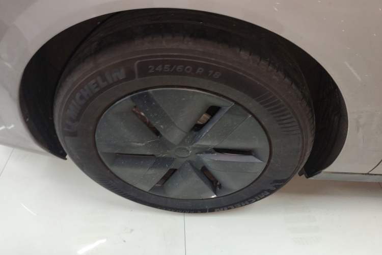 Used Li Auto MEGA 2024 Ultra Model