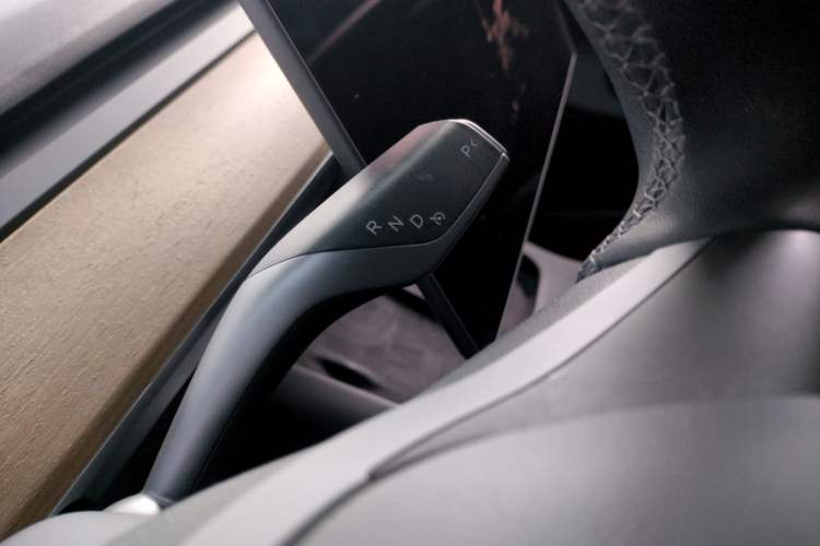 Used Tesla Model Y 2021 Standard Range Rear-Wheel Drive Version
