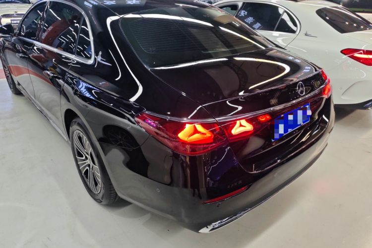 Used Mercedes-Benz E-Class 2025 E 260 L
