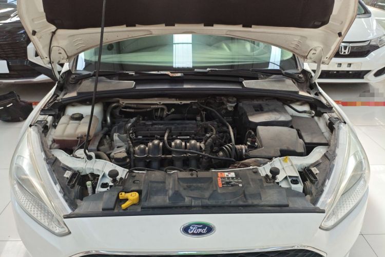 Used Ford Focus 2017 Hatchback 1.6L Automatic Fashion Edition Smart Drive Version
