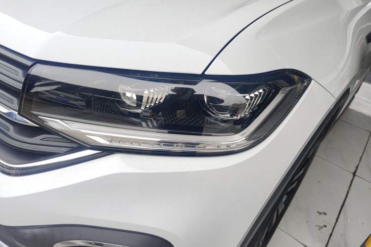 Used Volkswagen Tacqua 2021 200TSI DSG JoyConnect Edition