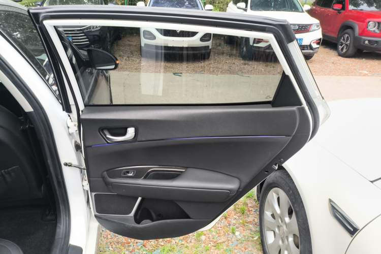 Used Kia K5 2019 Pro 1.6T Automatic Luxury Edition China VI Standard
