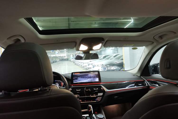 Used BMW 5 Series 2022 Second Facelift 525Li Luxury Package
