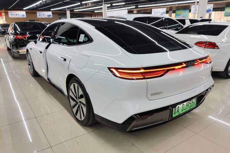 Used  E8 2024 665 km Range Rear-Drive Starship Long-Range Version