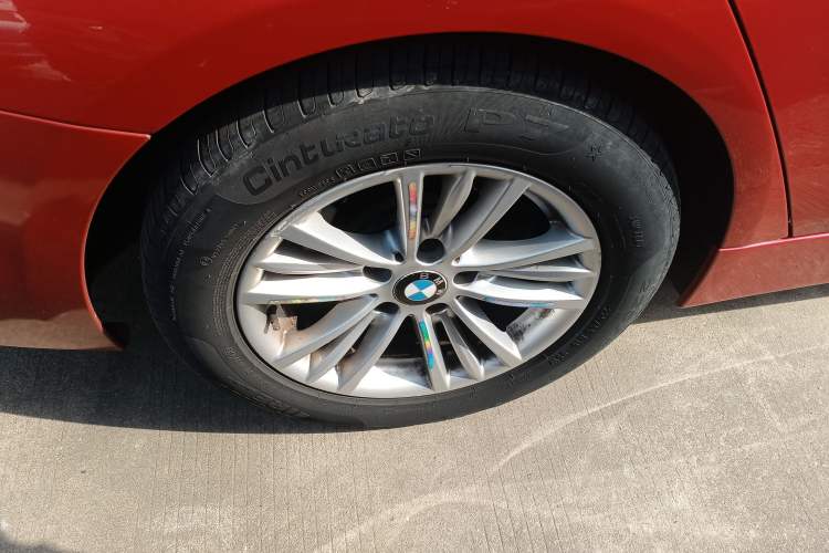 Used BMW 3 Series 2014 320Li Fashion Model
