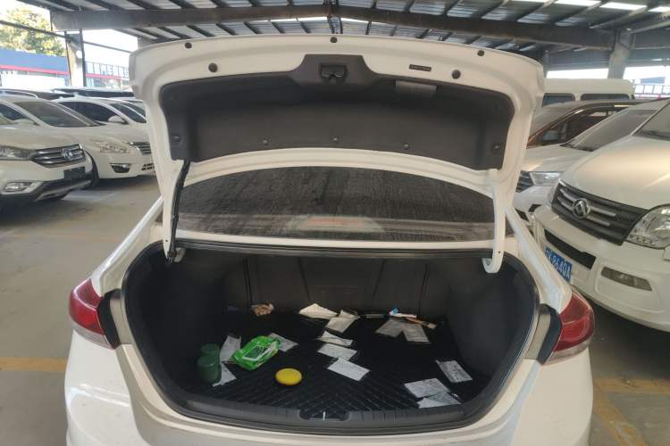 Used Hyundai Elantra 2016 1.6L Automatic ZhiXuan – Elite Version