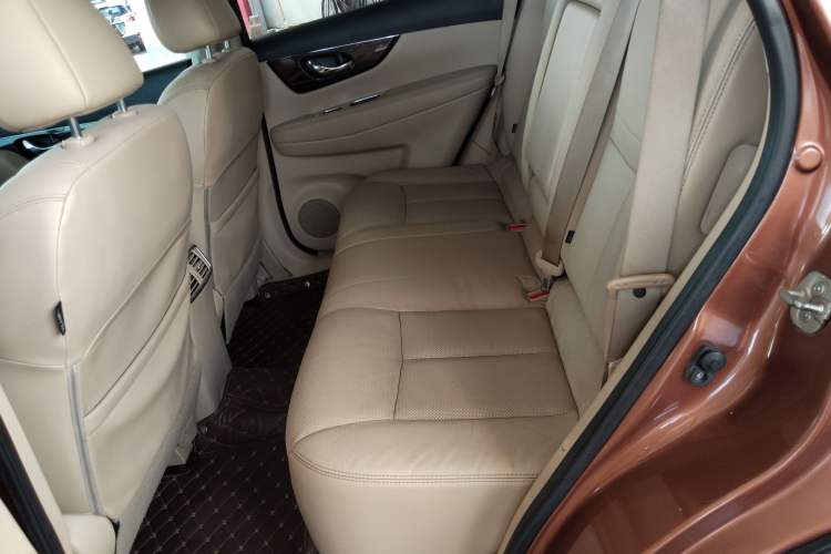 Used Nissan X-Trail 2014 2.5L CVT Ultimate Edition 4WD
