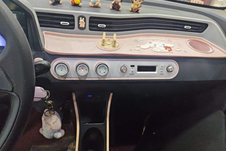 Used Wuling Hongguang MINIEV 2022 Macaron Premium Model – Lithium Ternary Battery