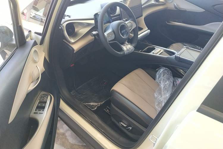 Used BYD Dolphin 2025 420km Free Edition
