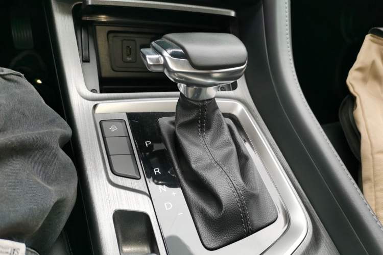 Used Changan CS55PLUS 2020 1.5T Automatic Colorful Model
