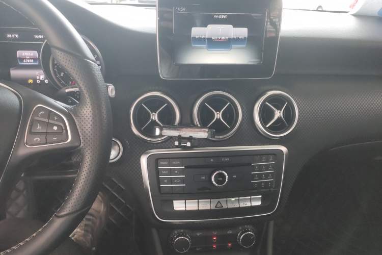 Used Mercedes-Benz A-Class 2016 A 200 Fashion Model
