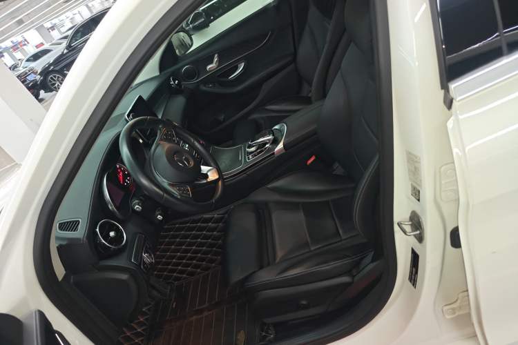 Used Mercedes-Benz C-Class 2017 Restyled C 180 L Fashion Edition Sport Version
